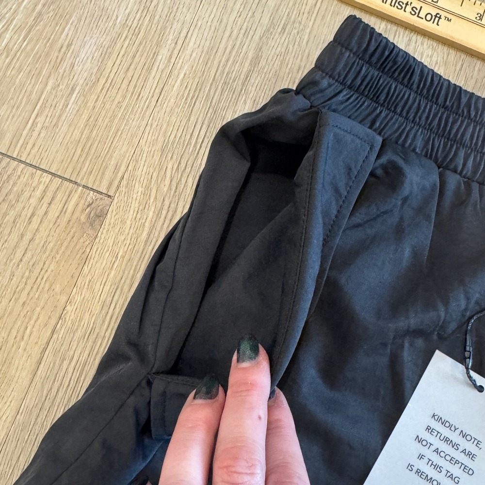 Camila Coelho Nathaly Pant Black Nylon Cargo Joggers Mid Rise Size Small NWT - Picture 6 of 10